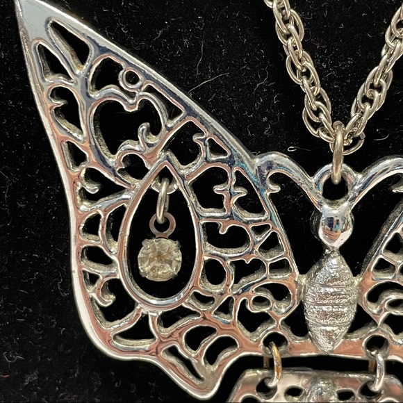 Filigree Butterfly Hinged Statement Necklace - Picture 9 of 10